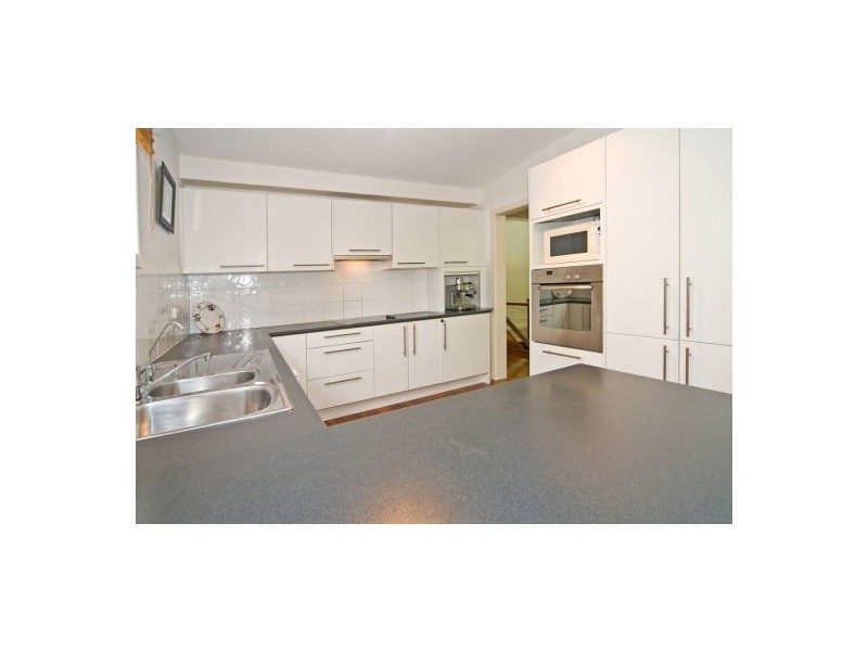 78 Nicholson St, Greenslopes QLD 4120