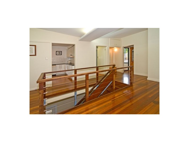 78 Nicholson St, Greenslopes QLD 4120