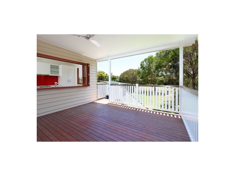 15 Burke Street, Coorparoo QLD 4151