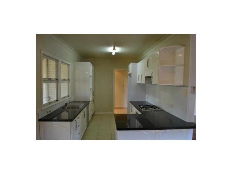 150 Bapaume Road, Holland Park QLD 4121