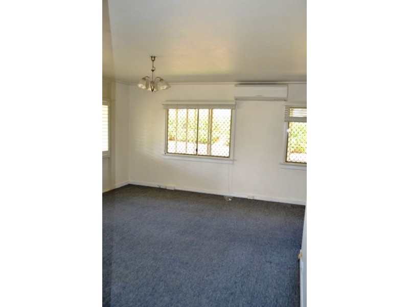 2 Zetland Street, Upper Mount Gravatt QLD 4122