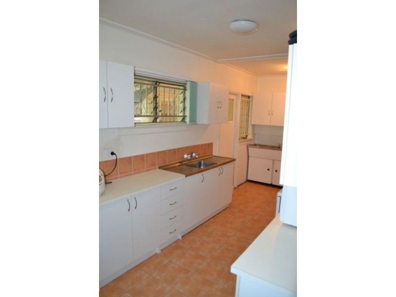 2 Zetland Street, Upper Mount Gravatt QLD 4122