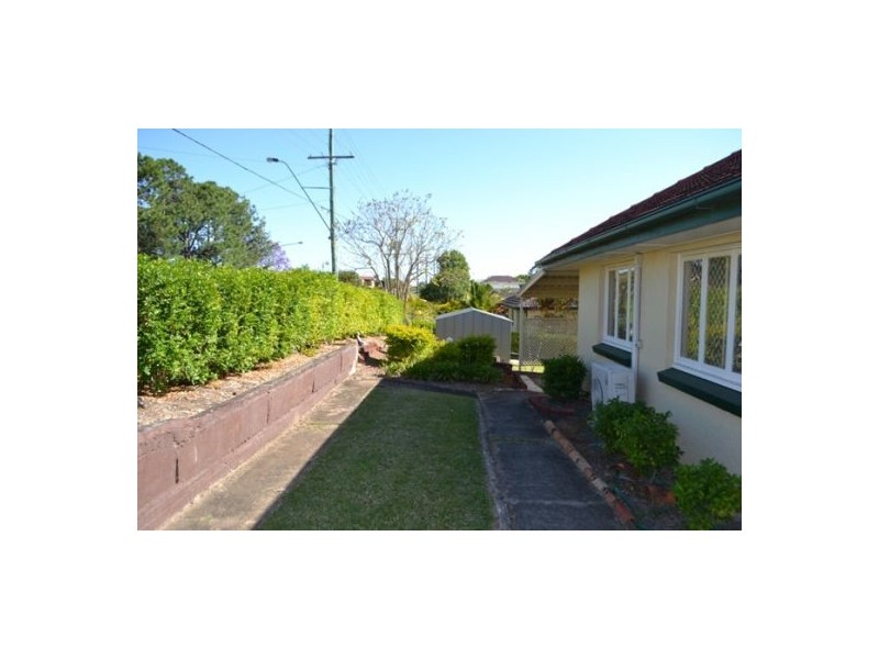 2 Zetland Street, Upper Mount Gravatt QLD 4122