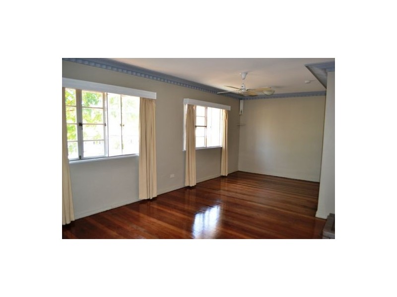 53 Pembroke Street, Carina QLD 4152