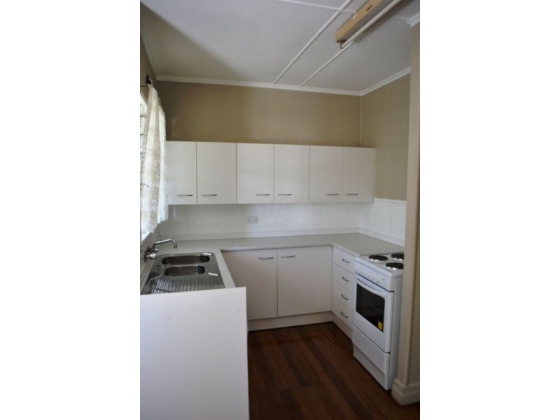 53 Pembroke Street, Carina QLD 4152