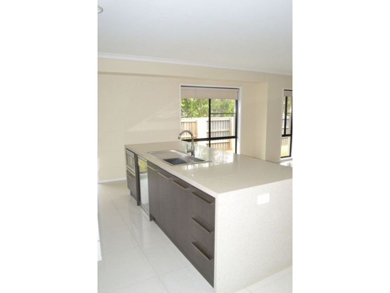 23 Canopus Street, Bridgeman Downs QLD 4035