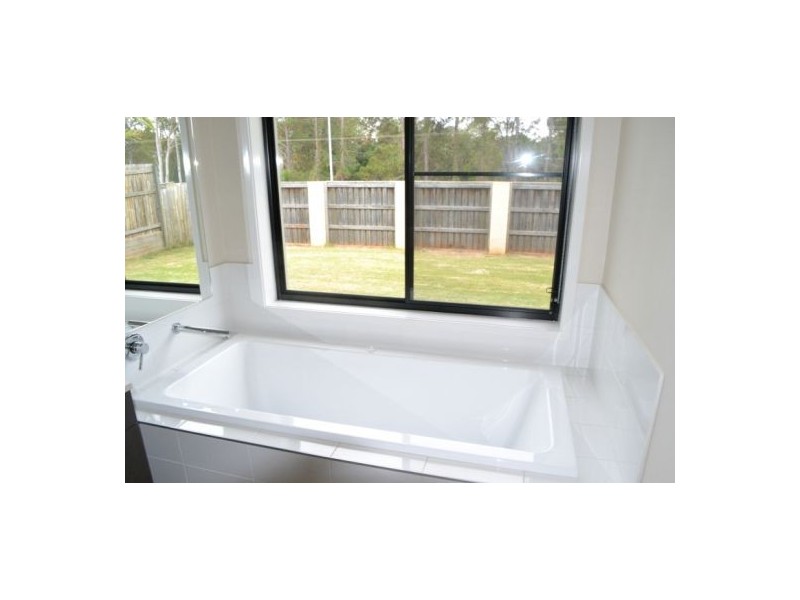 23 Canopus Street, Bridgeman Downs QLD 4035