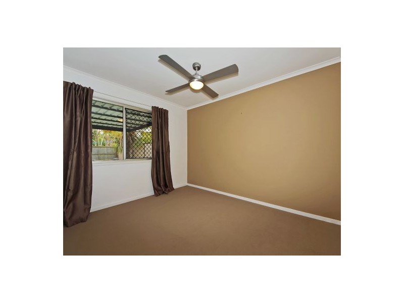 15 Christopher Ct, Eagleby QLD 4207