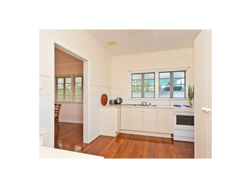 51 Hockings Street, Holland Park West QLD 4121