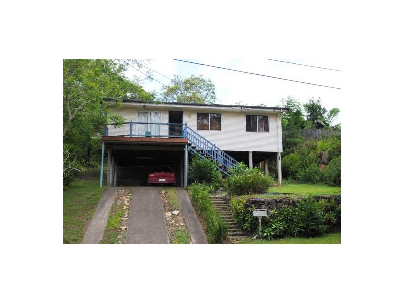 1 Roseglen Street, Greenslopes QLD 4120