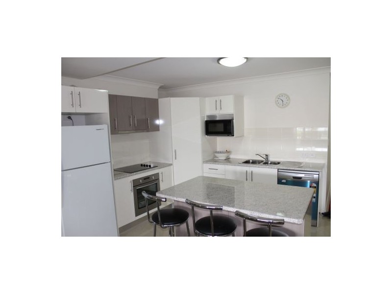 3/15 Rolle Street, Holland Park West QLD 4121