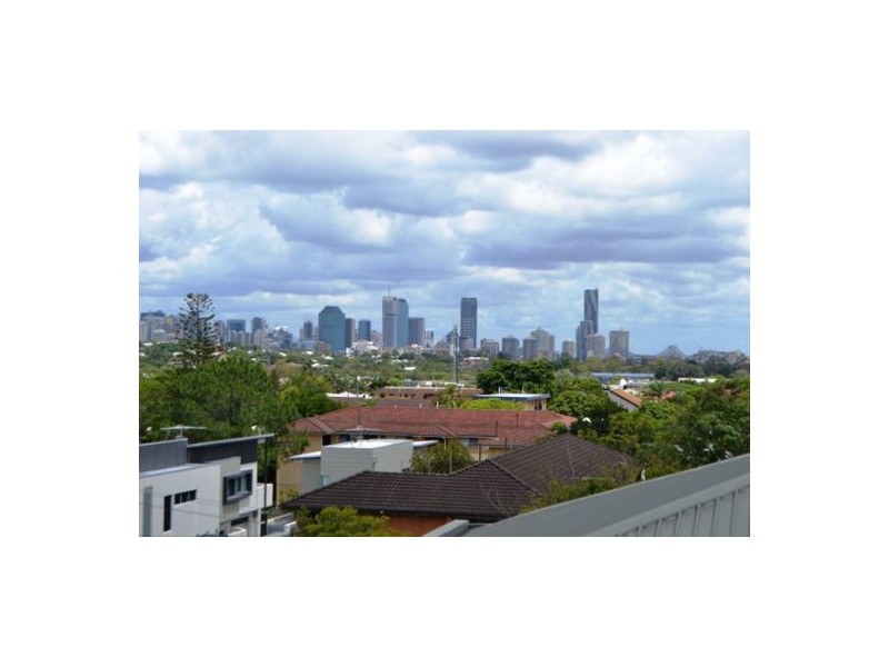 11/15 Kitchener Street, Coorparoo QLD 4151