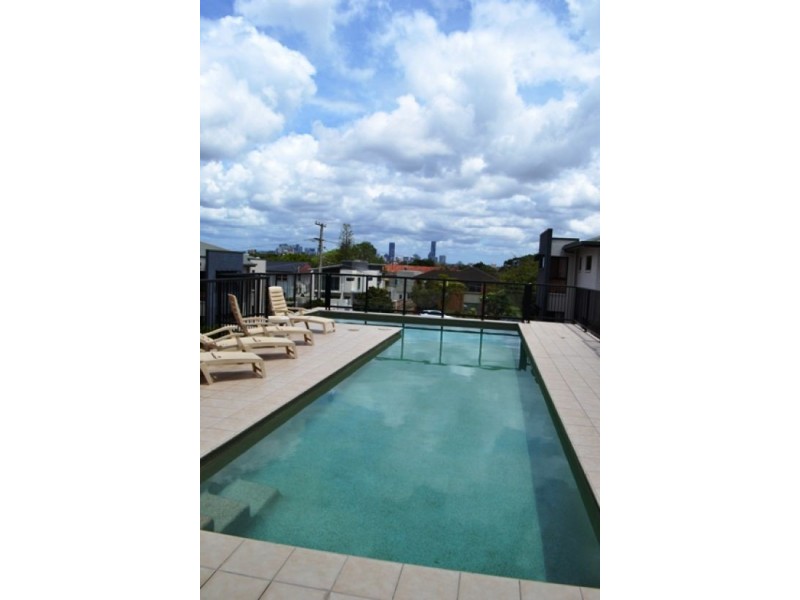11/15 Kitchener Street, Coorparoo QLD 4151