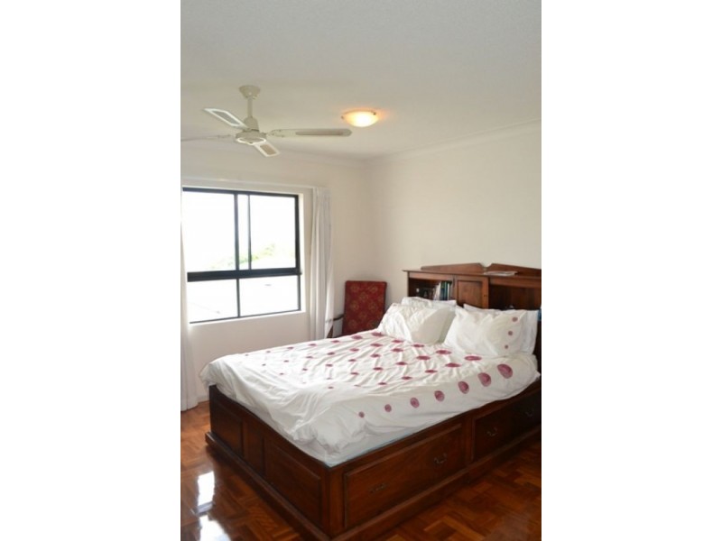 11/15 Kitchener Street, Coorparoo QLD 4151