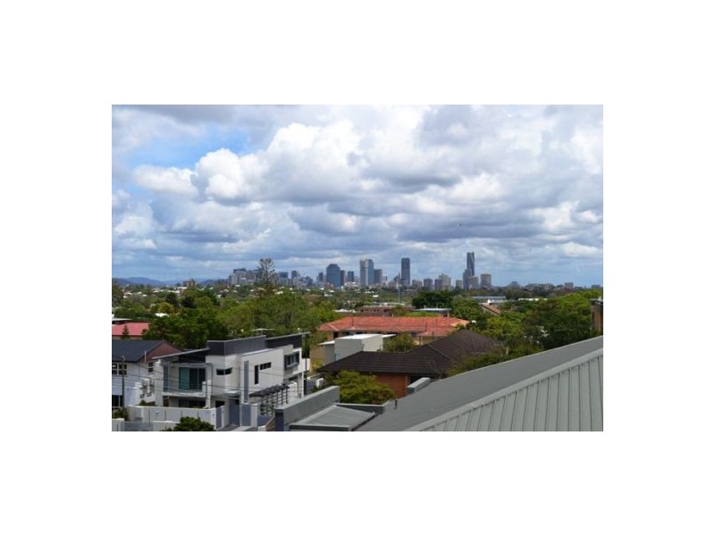 11/15 Kitchener Street, Coorparoo QLD 4151