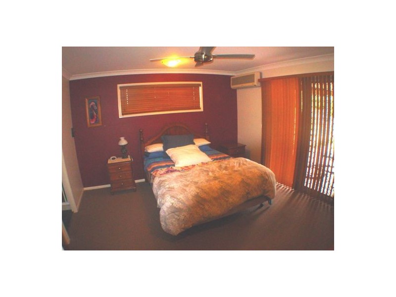 39 Yvonne Cr, Mount Warren Park QLD 4207