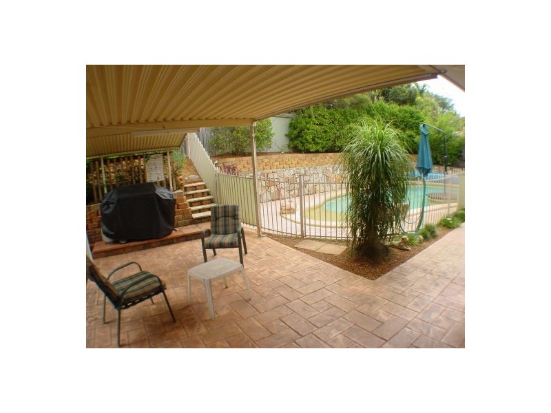 39 Yvonne Cr, Mount Warren Park QLD 4207