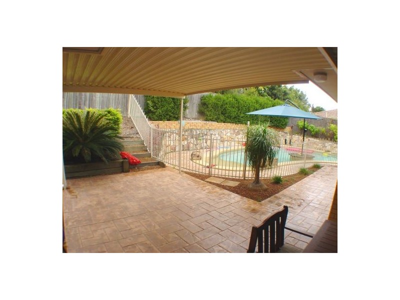 39 Yvonne Cr, Mount Warren Park QLD 4207