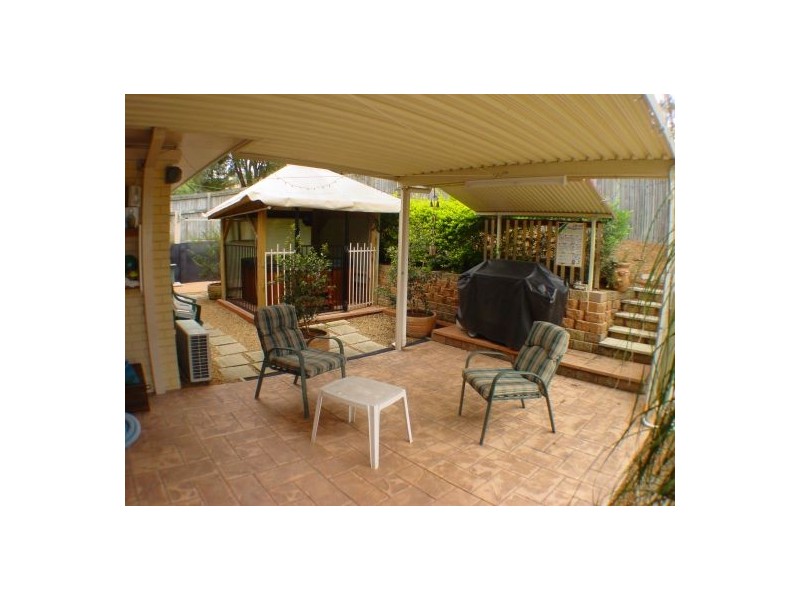 39 Yvonne Cr, Mount Warren Park QLD 4207
