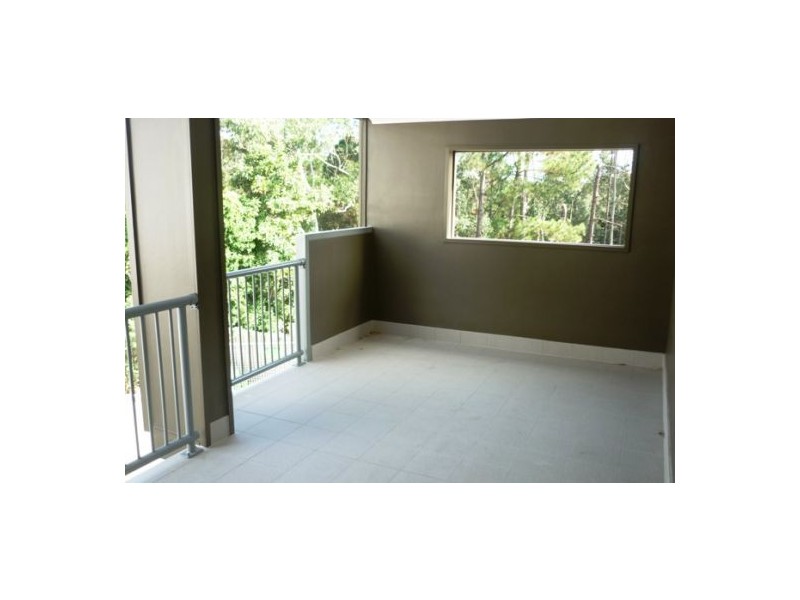 13/108 Nicholson Street, Greenslopes QLD 4120