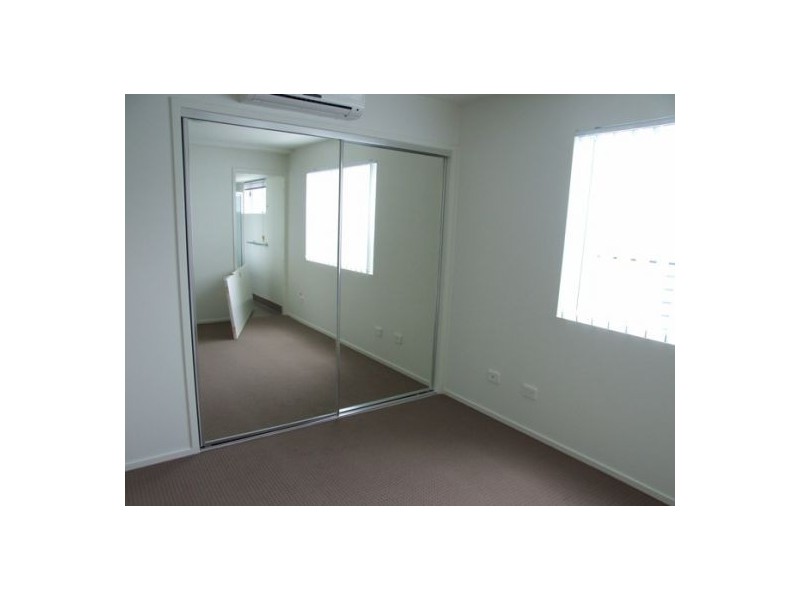 2-372 Wynnum Road, Norman Park QLD 4170