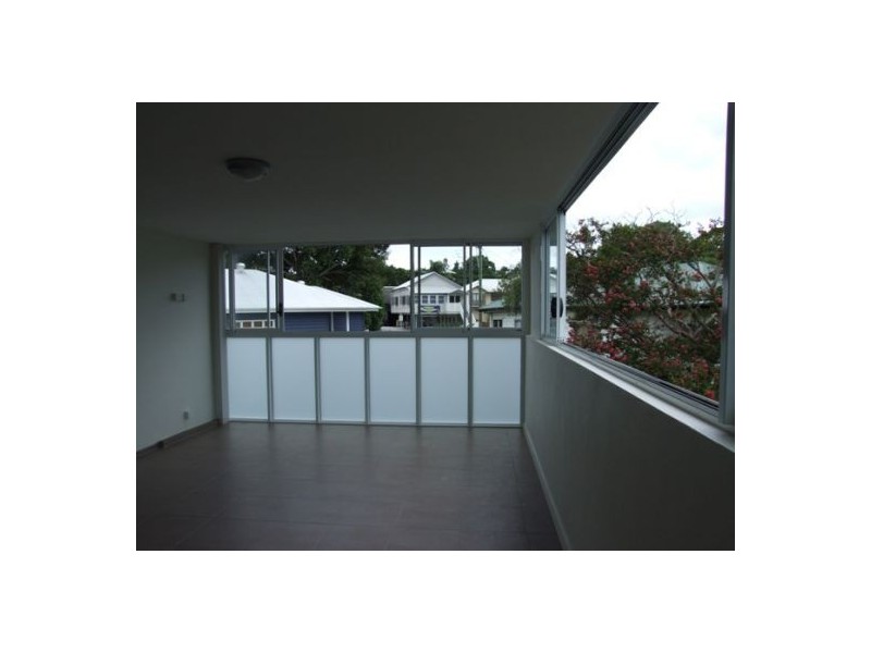 2-372 Wynnum Road, Norman Park QLD 4170