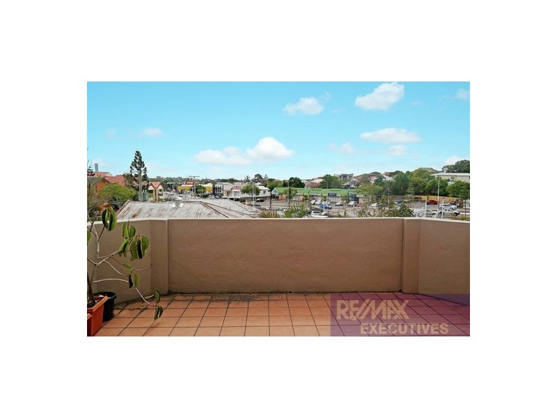 8/192 Juliette Street, Greenslopes QLD 4120