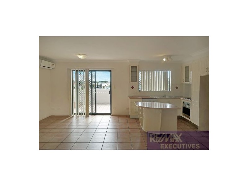 8/192 Juliette Street, Greenslopes QLD 4120