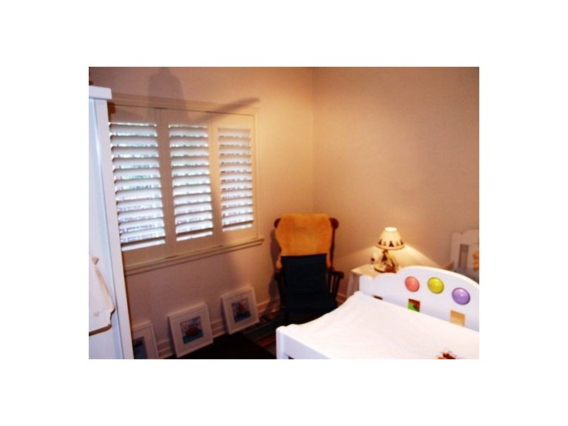 11 Eastwell Street, Coorparoo QLD 4151