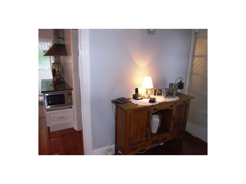 11 Eastwell Street, Coorparoo QLD 4151