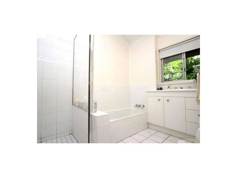 22 Shirland Street, Macgregor QLD 4109