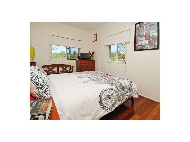 79 Mackay Street, Coorparoo QLD 4151