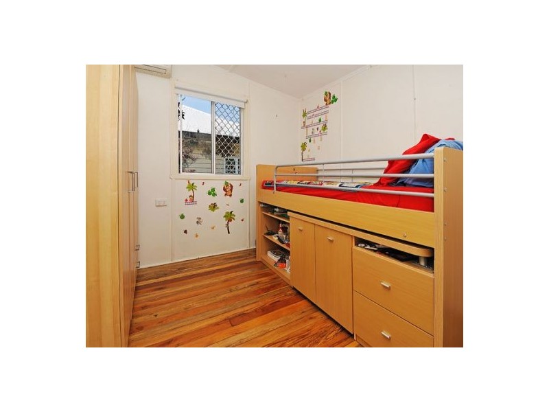 79 Mackay Street, Coorparoo QLD 4151