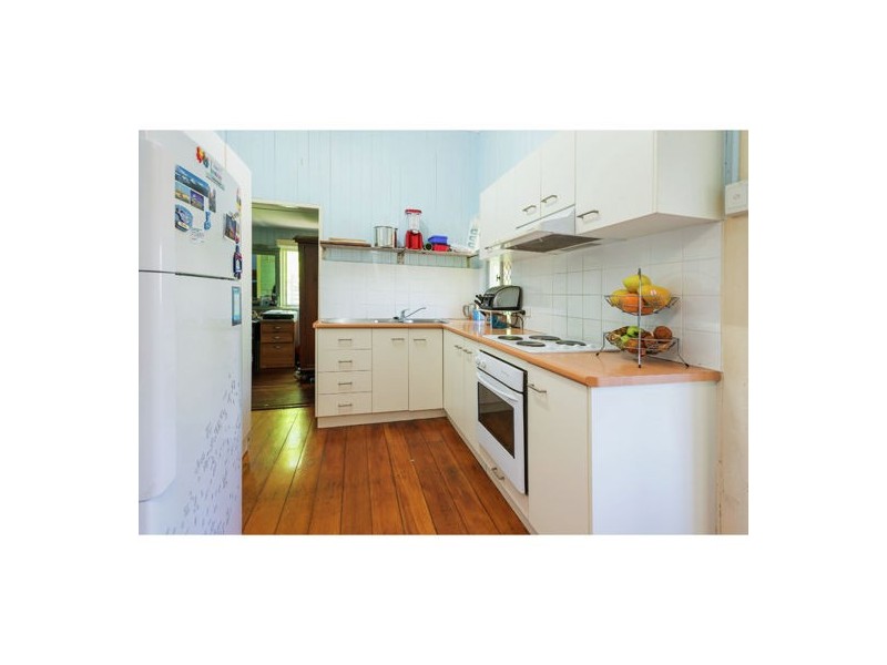 7 Margaret Street, Camp Hill QLD 4152