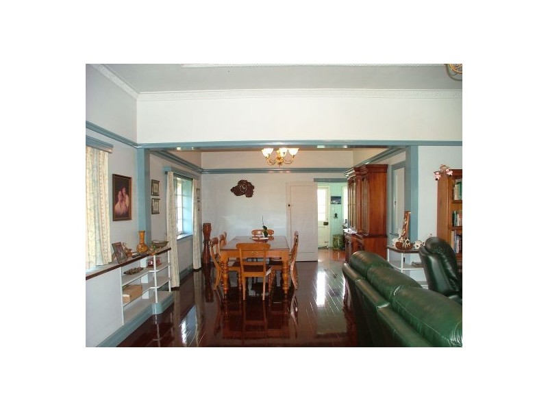 107 Newman Avenue, Camp Hill QLD 4152