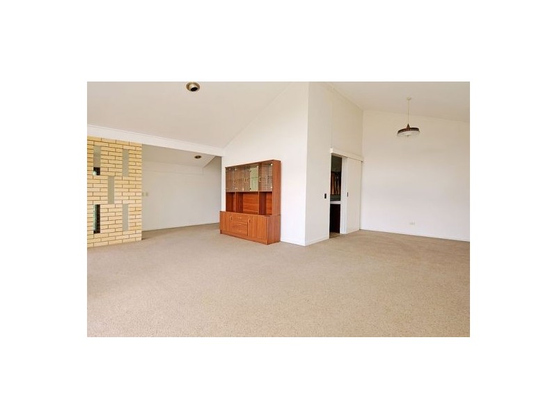 7 Endsleigh Street, Macgregor QLD 4109