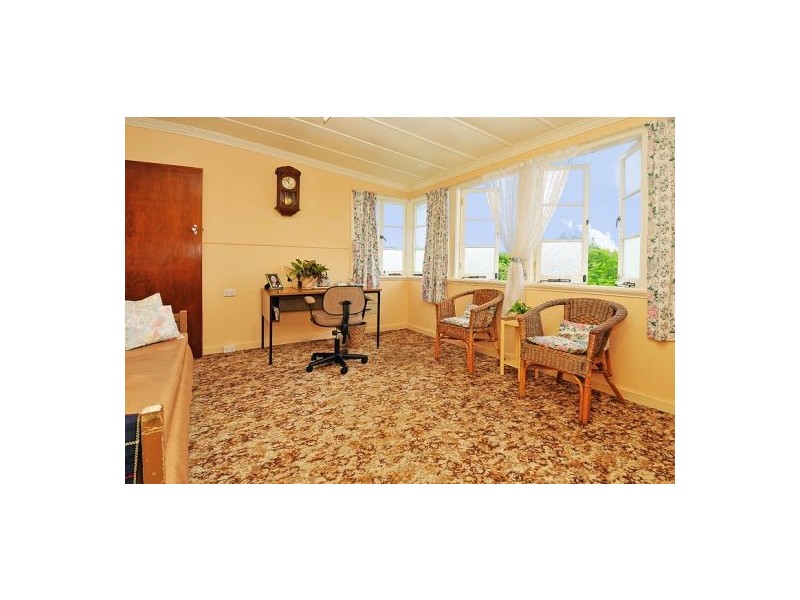 55 Nicholson Street, Greenslopes QLD 4120