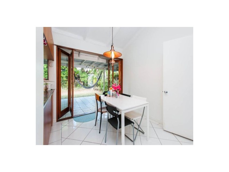 22 Shirland Street, Macgregor QLD 4109
