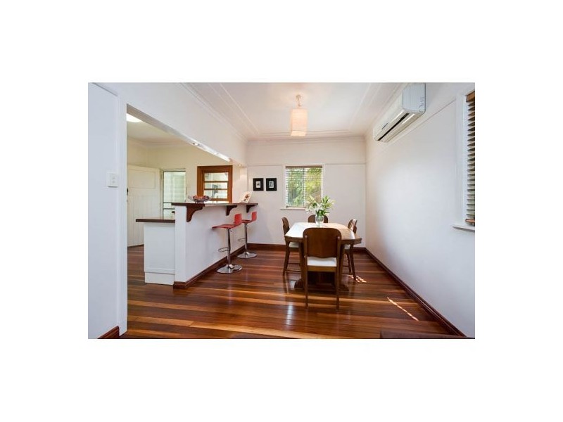 49 Princess St, Camp Hill QLD 4152