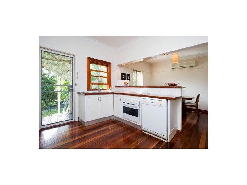 49 Princess St, Camp Hill QLD 4152