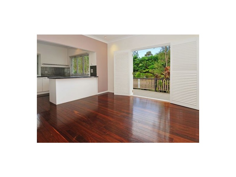19 Meridian Street, Coorparoo QLD 4151