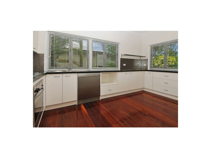 19 Meridian Street, Coorparoo QLD 4151