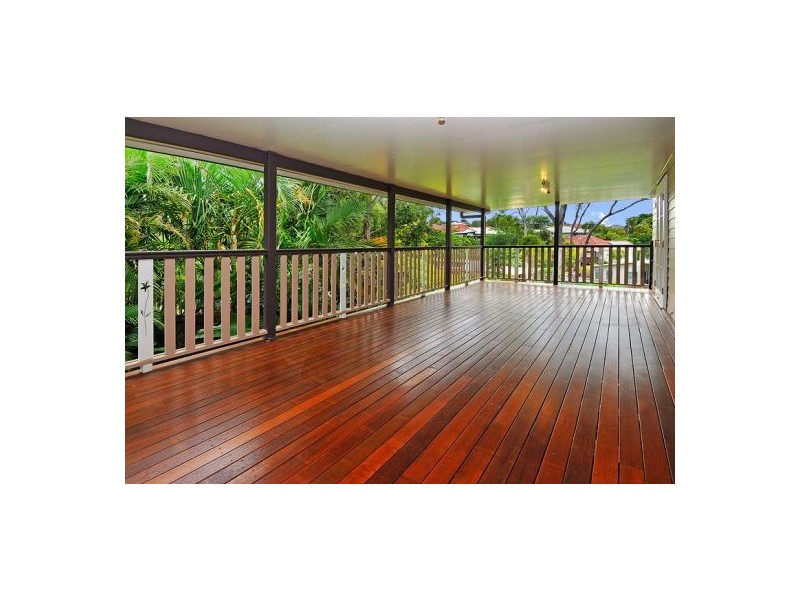 19 Meridian Street, Coorparoo QLD 4151