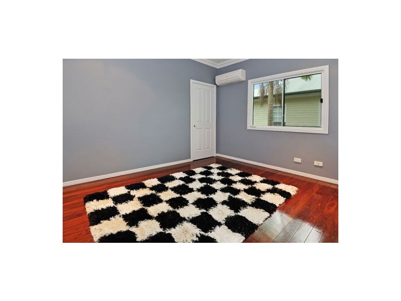 19 Meridian Street, Coorparoo QLD 4151