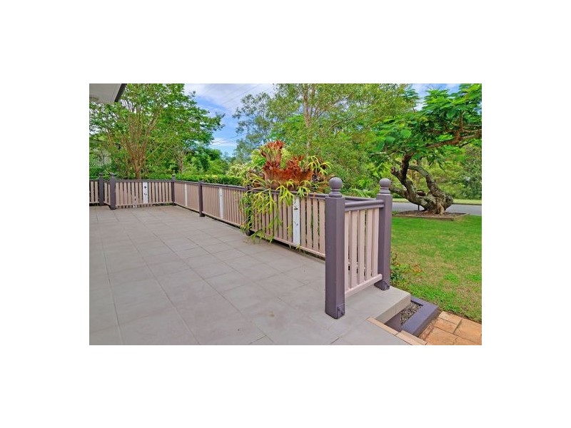 19 Meridian Street, Coorparoo QLD 4151
