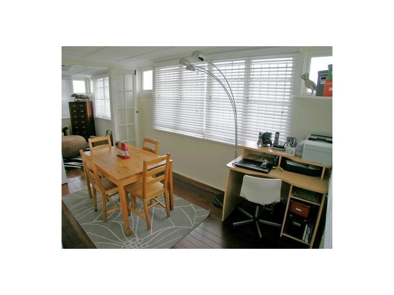 19 Pelham Street, Coorparoo QLD 4151