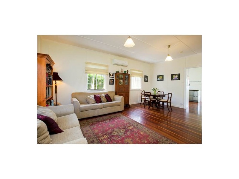 75 Hoff, Mount Gravatt East QLD 4122