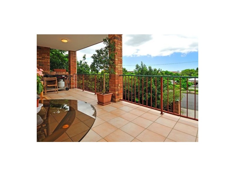 2/69 Shakespeare St, Coorparoo QLD 4151