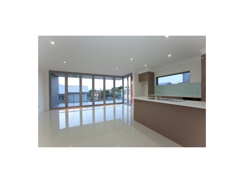 2-3/53 Douglas Street, Greenslopes QLD 4120