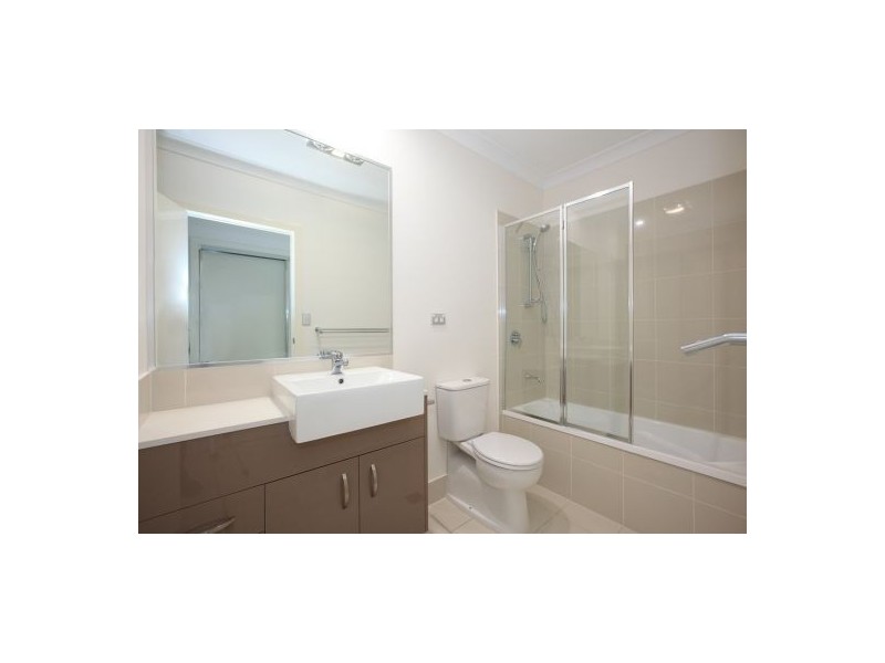 2-3/53 Douglas Street, Greenslopes QLD 4120